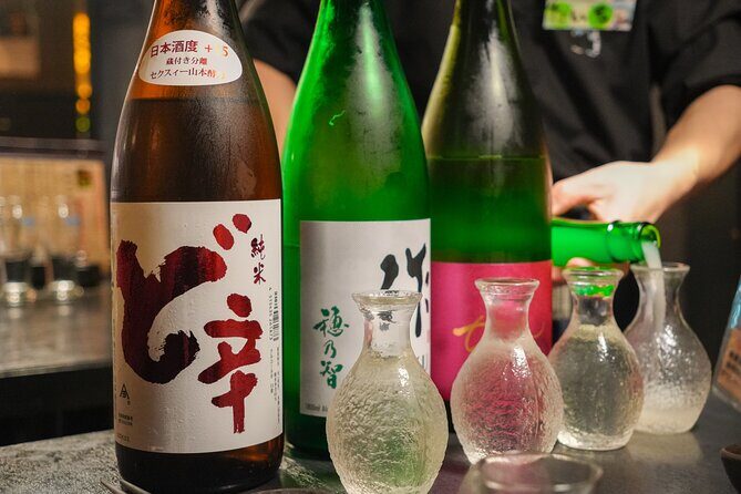 [1 Group Only] Tokyo Shinjuku Food Tour for Family - Stop 4: Shinjuku Golden Gai’s Tiny Bars, 200+ Ways to Look Around