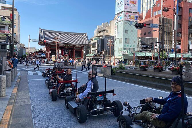 Akihabara: Go-Kart Experience with Local Guide in Tokyo - Photo Stops at Red Lights: getting great shots without making it work