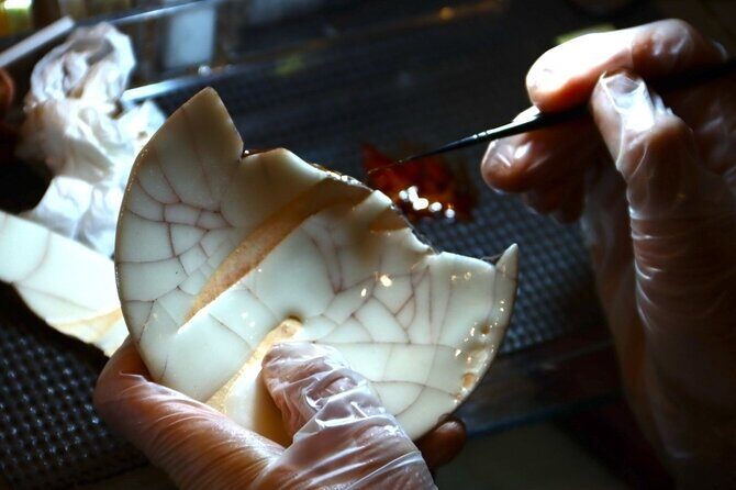 Authentic Pure Gold Kintsugi Workshop with Master Taku in Tokyo - Why This Kintsugi Workshop Feels Like Tokyo, Not a Tourist Craft Stall