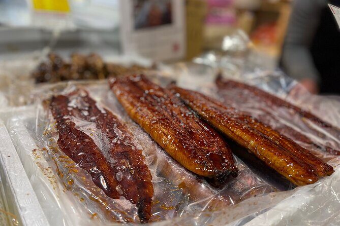 Classic Tsukiji Food Tour - Tsukiji at 8:30am: the outer market’s best argument