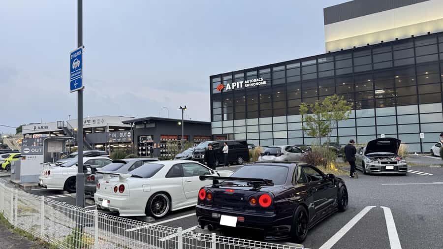 Daikoku & Tokyo Private JDM Tour by 700HP R34 GT-R - Tokyo driving and convoy energy: tunnels, bridges, and group pulls