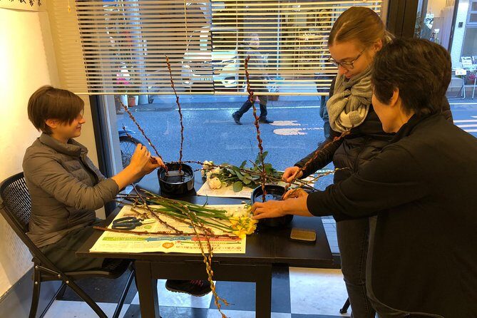 Discover the Art of Ikebana in Tokyo’s Historic Yanaka District - The Yanaka Walk: From Yanaka Ginza to Yuyake Dandan