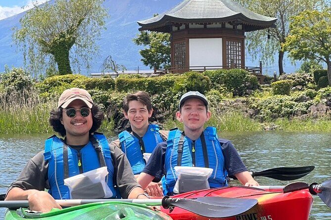 Early Morning Kayaking With Views of Mt Fuji at Lake Kawaguchiko - Out on the water: calm pacing, misty views, and birds you can actually see