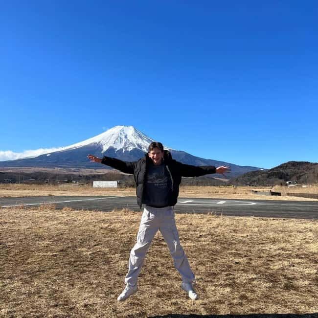 From Tokyo: Mt Fuji Private Day Tour In Luxury Land Cruiser - Kitaguchi-hongu Fuji Sengen Shrine: calm, cedar, and pilgrimage roots