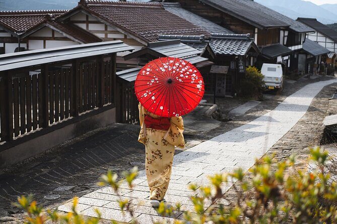 Hakone and Mt. Fuji Day Trip with Private Vehicle - Stop 1: Hakone Shrine and Kuzuryu Shrine—A Calm Start Before the Action