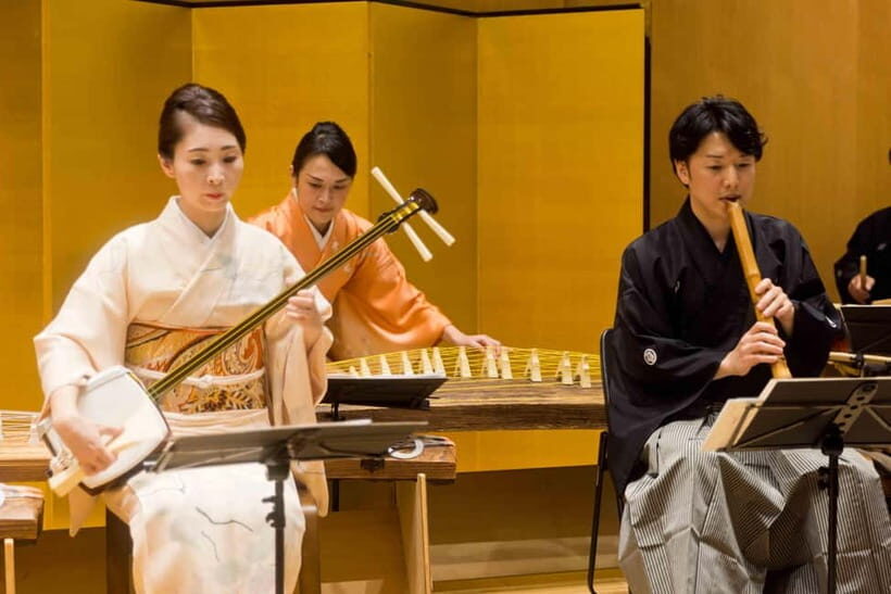 Japanese Traditional Music Show in Tokyo - What the 1-hour ZAKURO SHOW feels like in real time