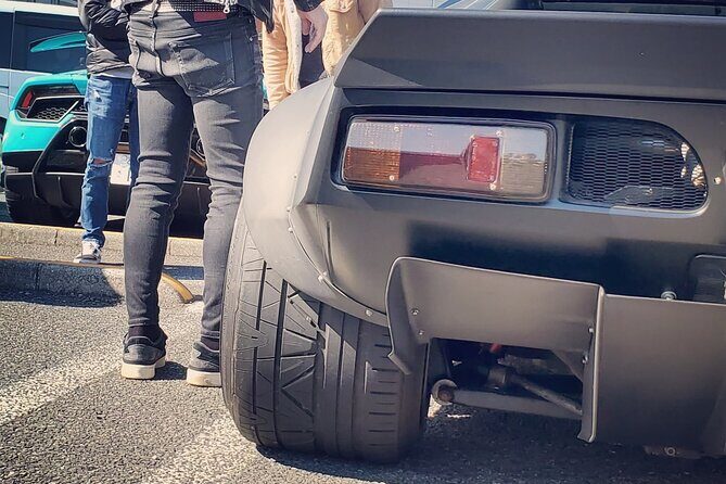 Luxury van Ride to famous car meet up spot Daikoku - What You’ll See: JDM, Supercars, and Why the Lineup Changes