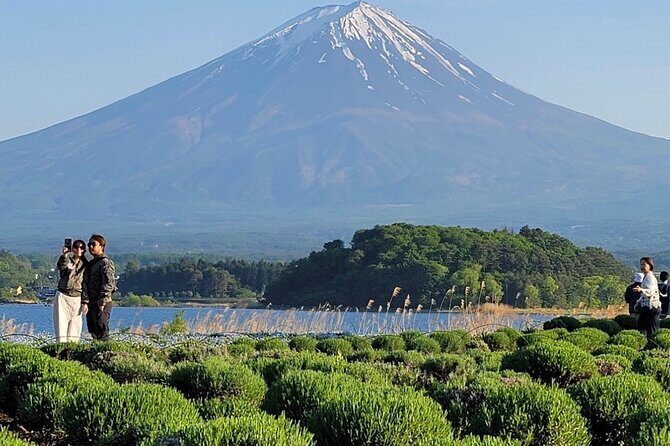 Mount Fuji Full Day Customized Private Tour with English Guide - Lake Kawaguchiko: the “Fuji across the water” moment