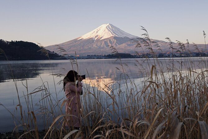 Mt. Fuji and Lake Kawaguchi Day Trip with Private Car - Chureito Pagoda and Arakura Sengen Shrine: Fuji’s Classic Framing