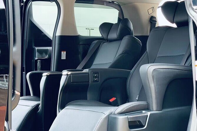 Private departure transfer from Tokyo City to Narita International airport - Meeting Points: Hotel Pickup vs. Tokyo Station Start