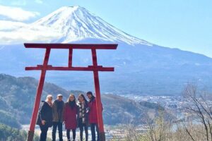 Private guided hidden gems tour by local English speaking driver - Fujikawaguchiko and the Five Lakes: what you’ll actually see