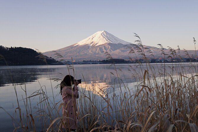 Private Unforgettable Mt Fuji Tour with English Speaking Driver - Oshino Hakkai springs and Chureito Pagoda’s classic silhouette