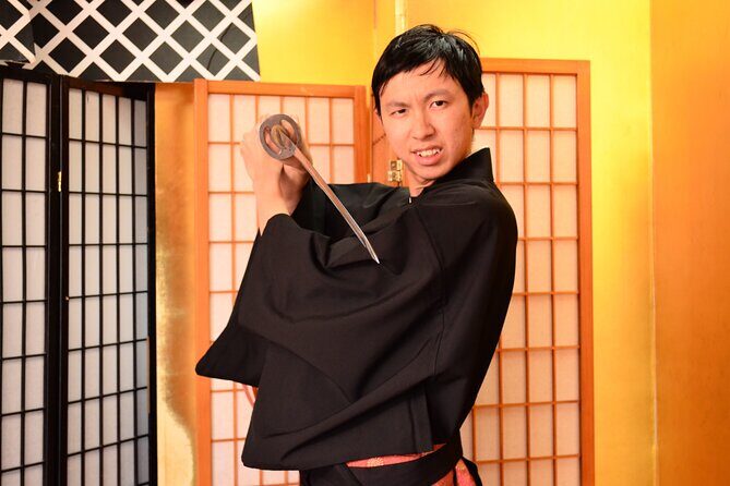 Samurai Training Tokyo Asakusa - The Simulated Sword-Fighting Part (and How Safe Fun Actually Works)