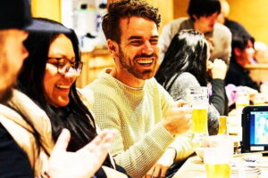 Shinjuku: Food Tour – 15 Dishes & 3 Drinks at 4 Eateries - Meeting up at Shinjuku Station: start smart