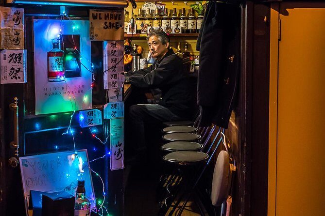 Shinjuku Golden Gai Food Tour - Hanazono Shrine: a calmer break in the middle