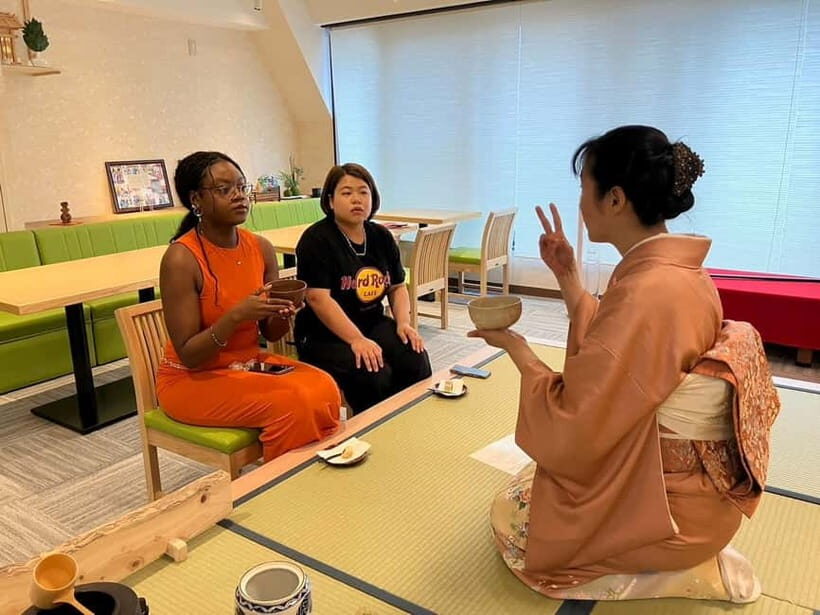 Tea ceremony experience in Japanese-style room 60min - Kimonos, calm hospitality, and staff who help you capture the moment