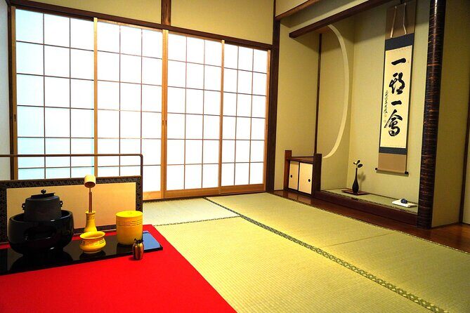 Tea Ceremony Workshop in Tokyo by the Experienced Instrucor - Koicha Ceremony Performance and Strong Matcha Tasting