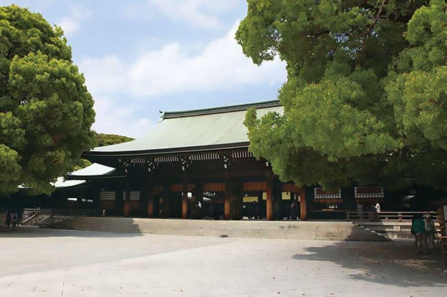 Tokyo: 1 Day Bus Tour with Meiji-Jingu,Odaiba,lunch&Skytree - The guide experience: why names like Mina, Aki, and Makoto matter