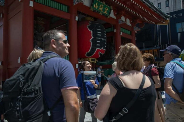 Tokyo: Asakusa Walking Tour with Sensoji Temple Visit - Meeting at Kaminarimon: start where the story begins