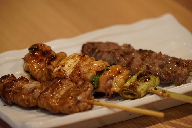 Tokyo Bar Hopping Tour in Shinjuku (All-You-Can-Drink + Dinner) - Guides Are the Difference: Etiquette, Ordering, Photos