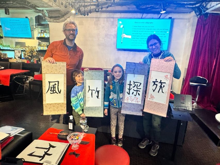 Tokyo: Calligraphy on Kanji Fan & Scroll with Drink - Roppongi to calligraphy in 3 minutes: the “drop-in Tokyo” factor