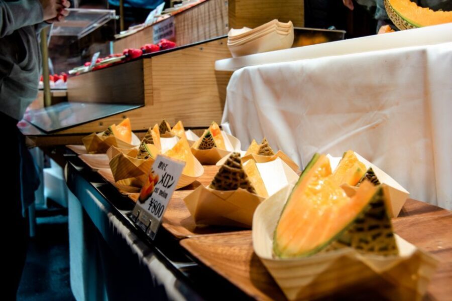 Tokyo: Classic Tsukiji Food Tour - The Shrine Stop: Adding a 300-Year Thread