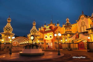 Tokyo: DisneySea 1-Day Passport - Getting there from Maihama: the simple rail rhythm
