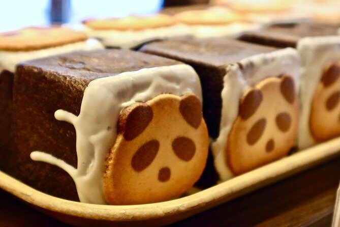 Tokyo: Food Tour in Ueno with 10+ Tastings of Japanese Classics - Ueno Park break: a breather between bites
