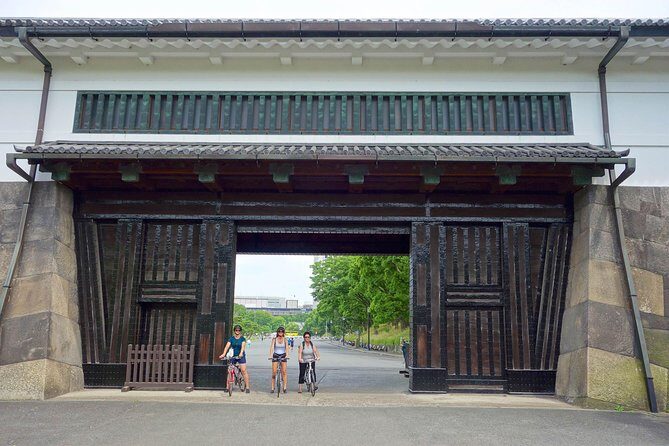 Tokyo Guided Small-Group Biking Tour - Ginza to the Imperial Palace: Shopping Lights Down to Moat Calm
