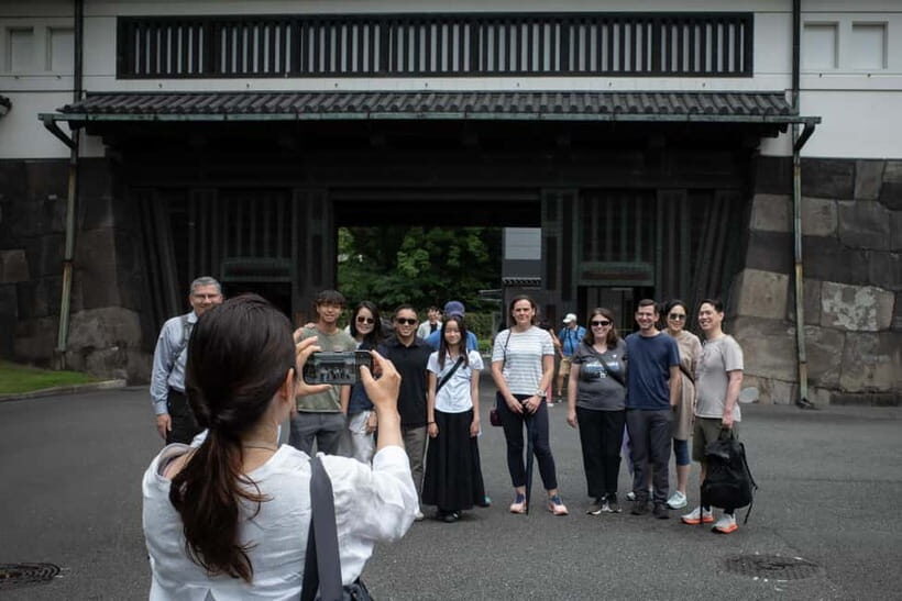 Tokyo: Imperial Palace East Gardens Walking Tour - Imperial Palace East Gardens: a calm detour from Tokyo’s speed