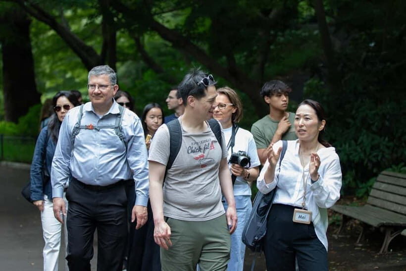 Tokyo: Imperial Palace East Gardens Walking Tour - Ninomaru Garden: traditional design that rewards slow looking