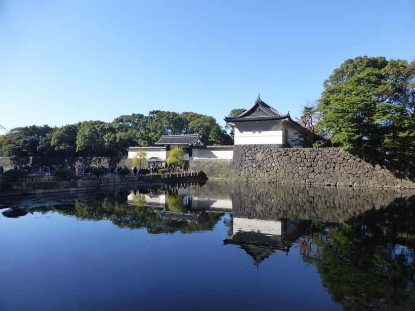 Tokyo: Imperial Palace East Gardens Walking Tour - The 2.5-hour plan: what the timing gets right