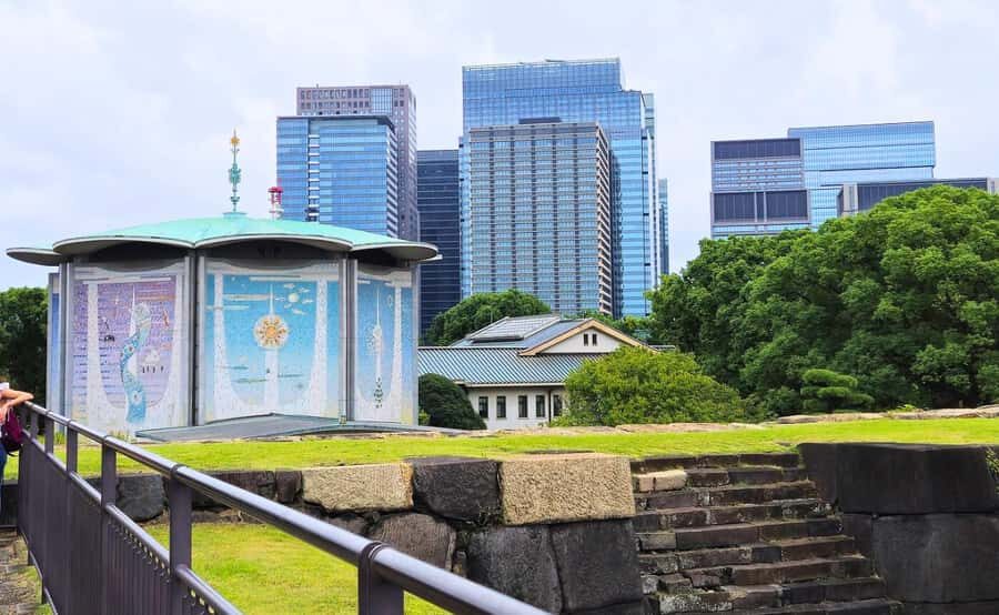 Tokyo: Imperial Palace Japanese History Walking Tour - Key highlights worth getting excited about