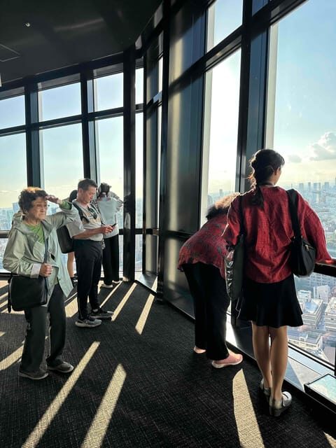Tokyo: Imperial Palace, Sensō-ji Temple, & Tokyo Tower Tour - Starting at Tokyo Station and getting your bearings fast