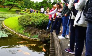 Tokyo: Imperial Palace, the history of Japan (ENGLISH GUIDE) - From Otemon Gate Into the Eastern Gardens