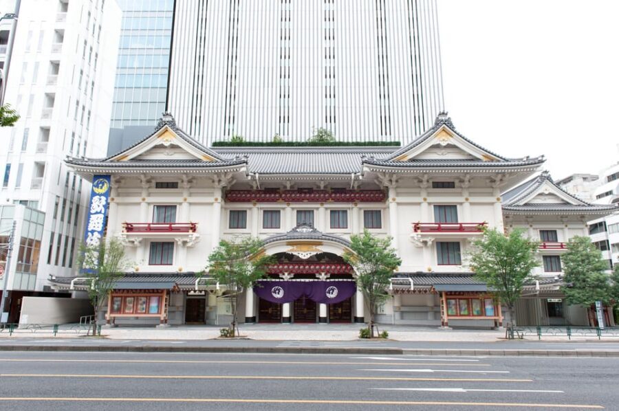 Tokyo: KABUKI Show at Kabukiza Theatre Admission Ticket - Kabukiza Highlights You’ll Notice Fast