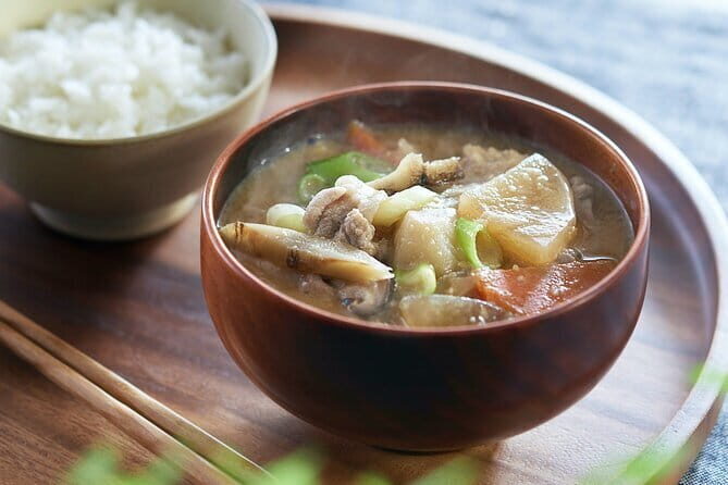 Tokyo Night Cooking Class: 5 Home-Cooked Japanese Dishes - Drinks included: cans of sake, beer, and soft options
