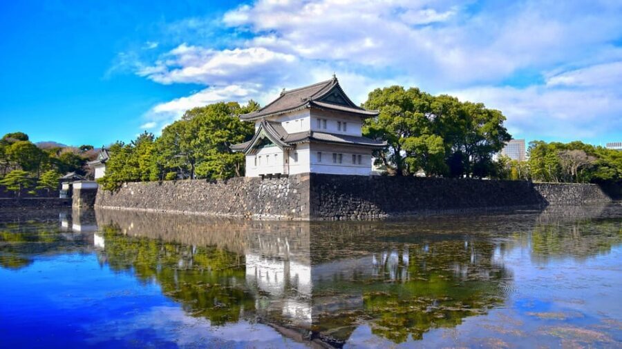 Tokyo: Private City Highlights Tour with Local Guide - Imperial Palace Gardens Without the Feeling of a Wander