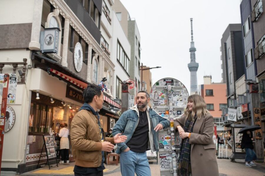 Tokyo: Private Custom Insider Tour with a Local Host - Akihabara for anime and gaming fans (or tech curiosity)