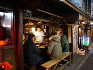 Tokyo: Shinjuku Bar Hopping with All-You-Can-Drink & Dinner - Who Should Book This Shinjuku Bar Hopping Tour