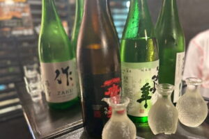 Tokyo Shinjuku Food & Backstreet Culture Tour: 15 Dishes+3 Drinks - The Start: From Gucci Shinjuku to a 3D Cat Photo Sprint