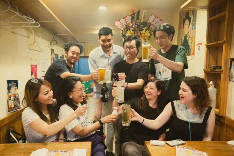 Tokyo: Shinjuku Izakaya and Golden Gai Bar Hopping Tour (2h) - Starting at Tajimaya Coffee: meet point and walking pace