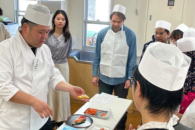 Tokyo Sushi Making Class in Tsukiji with Professional Chef - Making nigiri: 5 pieces, real technique, real feedback