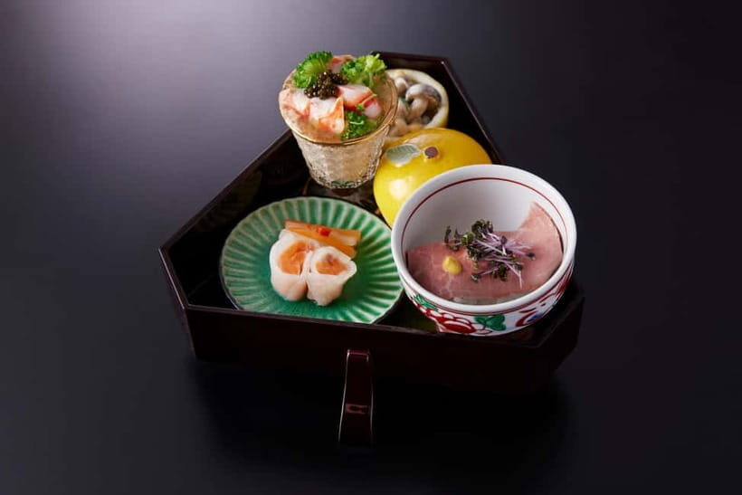 Tokyo: Traditional Geisha Experience Show & Japanese Dinner - Ozashiki games and conversation: the part many people don’t expect