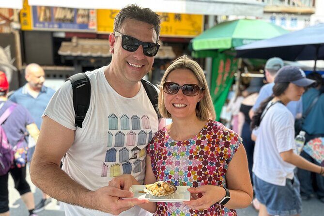 Tokyo Tsukiji Fish Market Food and Walking Tour - Small group cap: why 10 people changes everything