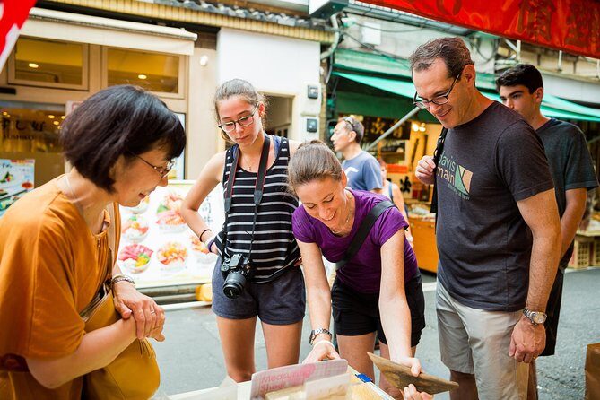 Tokyo : Tsukiji Fish Market Tour with Fresh Sashimi Tasting - Key highlights to know before you go