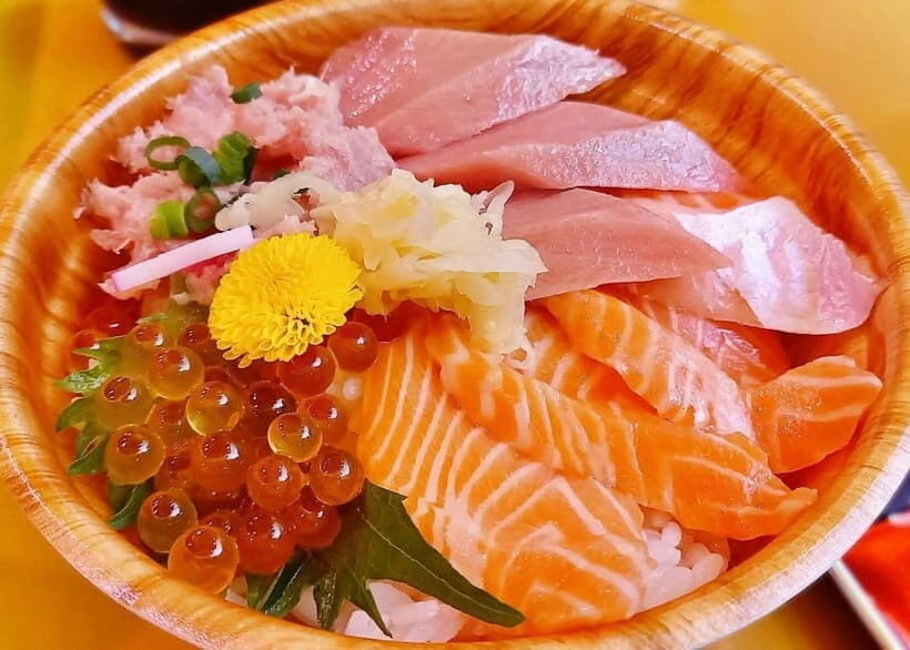 Tokyo: Tsukiji Market and Hama-rikyu Gardens Guided Tour - Tsukiji Hongwanji Temple: starting with calm (and clear context)