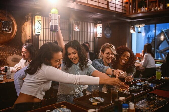 Tokyo VIP Hidden Food & Bar Night - Private Local Experience - Why the guide takes photos (and why that matters)