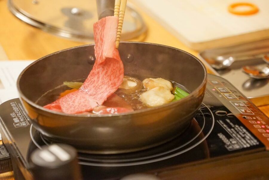 Tokyo: Wagyu and 7 Japanese Dishes Cooking Class - Wagyu Beef as the Centerpiece (Sukiyaki-Style Hotpot)
