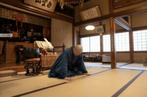 Tokyo: Zen Meditation at a Private Temple with a Monk - Meeting at Tawaramachi: the Family Mart detail that matters